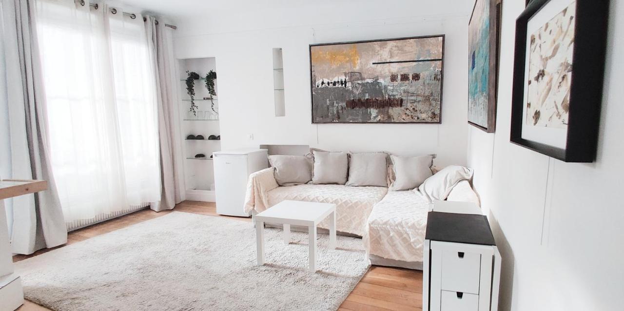 Luxueux Appartement Sur Jardin Parigi Esterno foto
